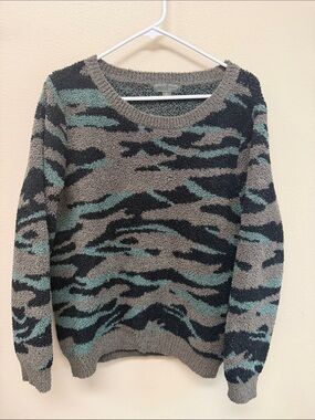 Barefoot Dreams Plush Camo Crewneck Sweater in Gray, Black & Teal